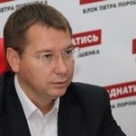 Два нардепи примудрилися витратити весь офіційний річний дохід на автівки