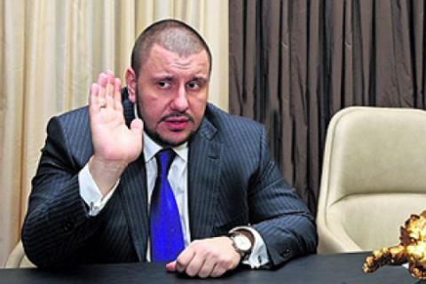 Деньги Клименко. На что собирается жить беглый экс-глава Минсдоха после возвращения в Украину