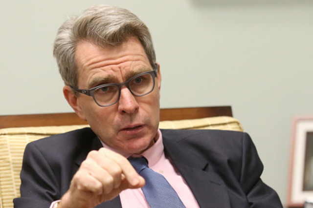 Украина пошла ложным путем, — Пайетт