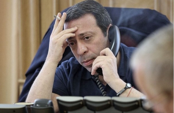 В АП рассказали, что задумал Порошенко в отношении Корбана и Коломойского