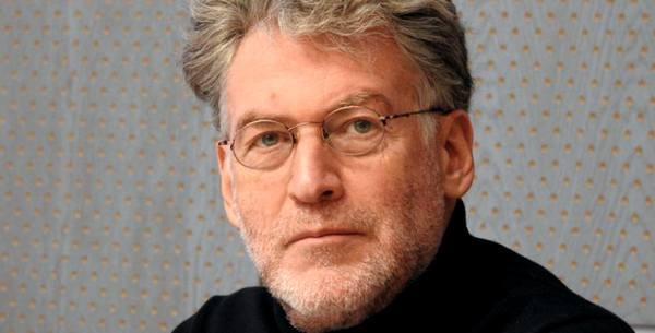 «Россия — страна тотально несчастная. Плохо всем»