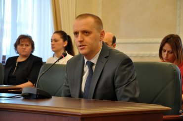 УВОЛЬНЕНИЕ ТРЕПАКА: ЧТО ОСТАЛОСЬ ЗА КАДРОМ?