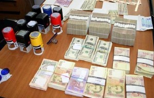 Топ-налоговика Киевской области подозревают в «крышевании» конвертационных центров