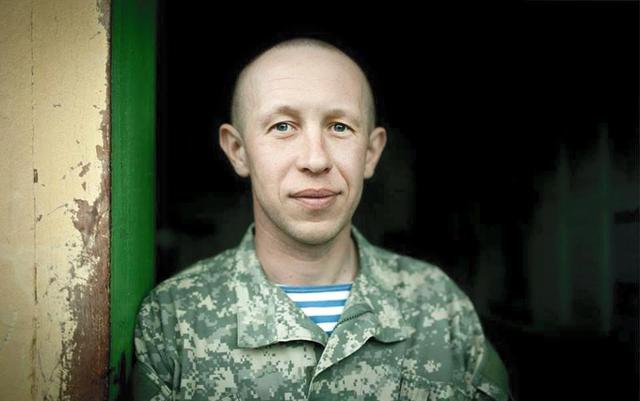 Погибшему командиру-артиллеристу Владимиру Кияну не спешат присваивать звание Героя Украины: в штабе АТО говорят, что есть кого награждать