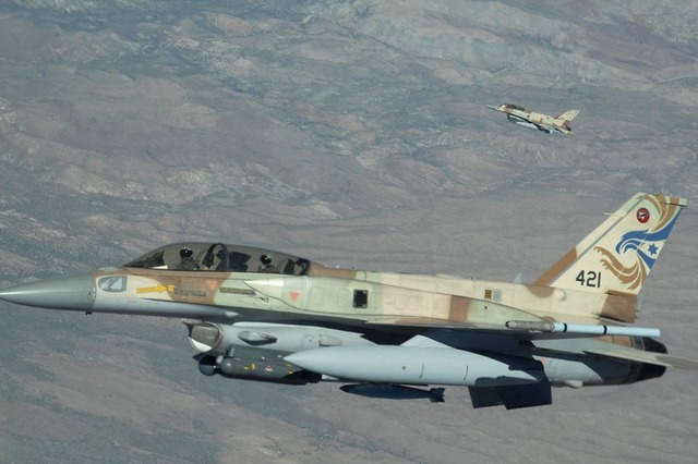 Ізраїль розбомбив склад зброї російської армії в Сирії, – іноЗМІ