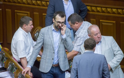 В БПП произошел бунт богатых против очень богатых - Сазонов