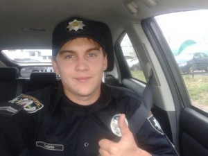 Київського копа, який закликав розігнати Майдан, не звільнили