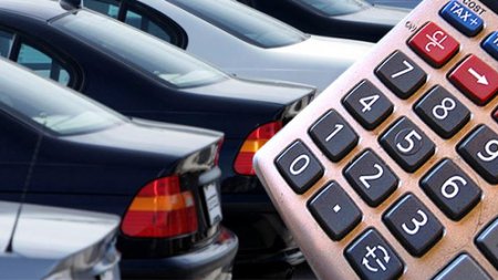 Україна вводить мито на авто з Росії