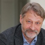 Накопился объем вранья, которому не способен верить человек