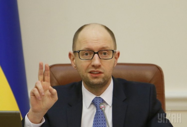 Яценюк оказался совладельцем завода железобетонных конструкций в Черновцах