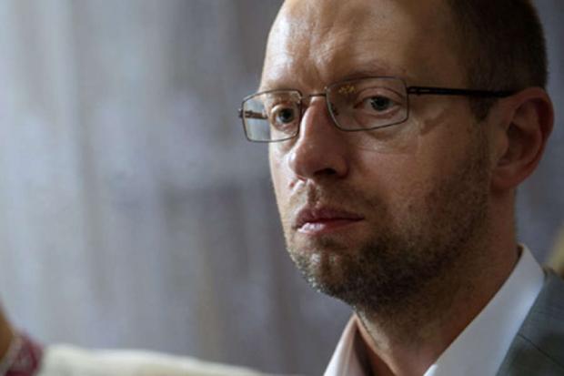 "Сєня, де гроші?": Економіст прокоментував цифри зі звіту Яценюка