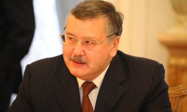 Анатолій Гриценко: вкрай дорого країні обходиться експеримент з олігархом на Банковій