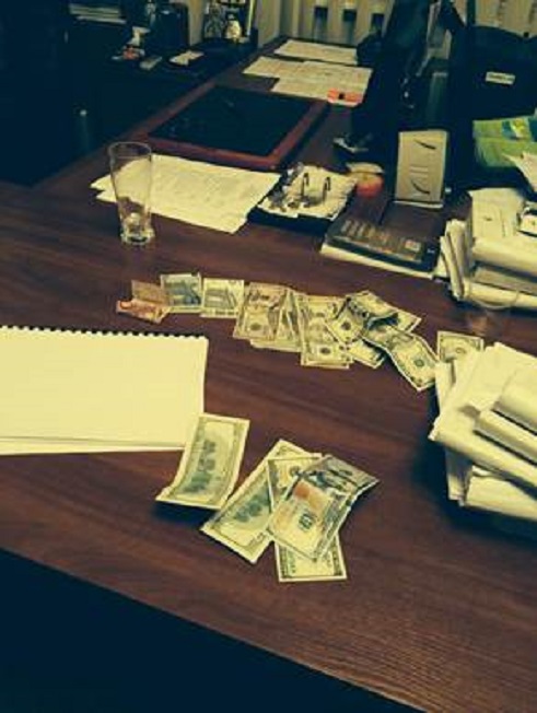 У Львові двох суддів апеляційного адмінсуду затримали на великому хабарі (ФОТО)