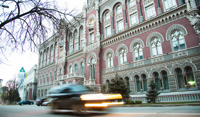 Кому нужны новые «черные списки» банков