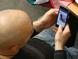 Депутат «спалився» за розгляданням голих дівчат