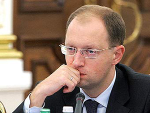 "Вам ніхто не довіряє. Від вас хочеться бігти", - Боровик - Яценюку