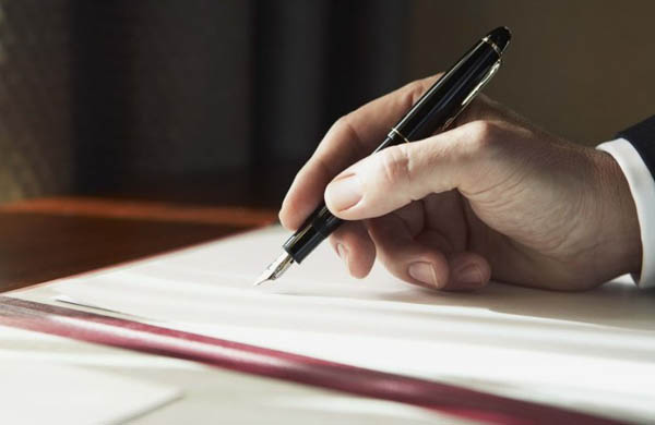 Деньги, подпись, два ствола…