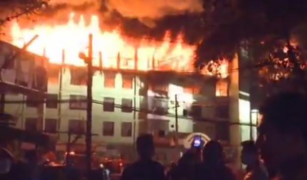 В столице Мьянмы пожар на рынке уничтожил 1,6 тысячи магазинов