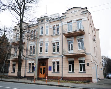 Старики-разбойники из НАМНУ: академики "пилят" бюджет Украины