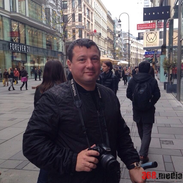 Одесский налоговик женат на миллионерше и катается на ее иномарках