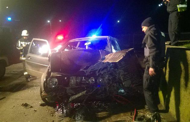 П’яний бос поліції Берегова протаранив стіну в Мукачеві