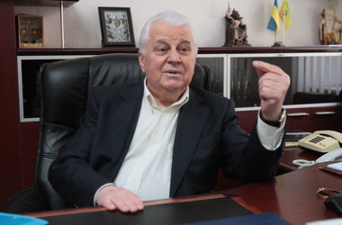 Кравчук предложил вариант достижения мира на Донбассе без изменения Конституции
