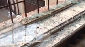 Зала Закарпатського апеляційного суду розтрощена прихильниками «Правого сектора»... а відповідати за це, ніхто не буде