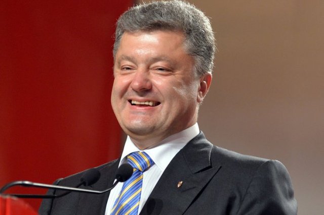 Президент Порошенко получил петицию о легализации марихуаны