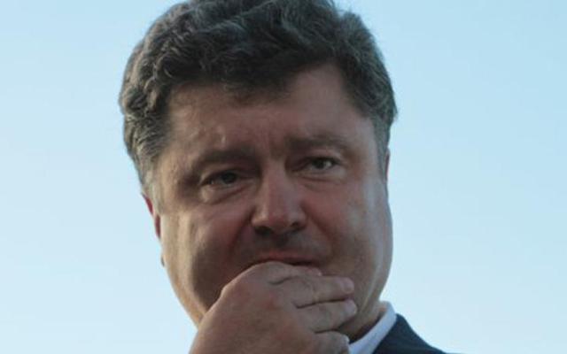 Порошенко приховав, що вивів з-під люстрації генерала Пушнякова, - активісти