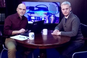 Шабунин объяснил, зачем борцам с коррупцией носки по 370 грн