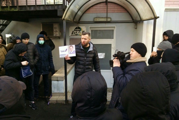 ЦК «Азов» зірвав захід «Українського вибору»