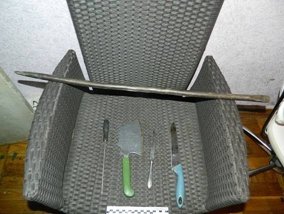 У Києві поліція затримала чоловіка який взяв у заручники дітей