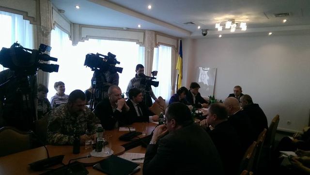Комітет з питань оборони проігнорував засідання щодо анексії Криму