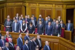 Чиновники украли миллиарды уже после революции, за которую украинцы заплатили сотнями жизней