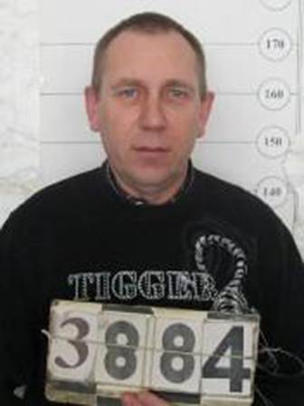 В МАРГАНЦЕ СЫН УСТРОИЛ ПЕРЕСТРЕЛКУ С ПОЛИЦИЕЙ РАДИ ОТЦА