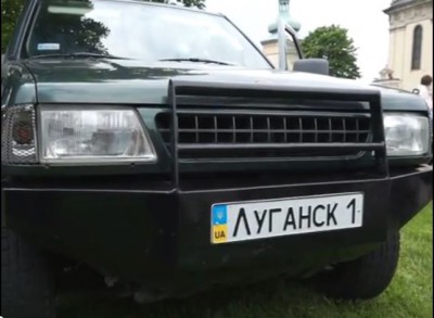 Заступник комбата продав подарований для вояків позашляховик