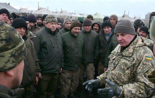 Трое офицеров из 53-й бригады, обратившихся в прокуратуру, разжалованы в рядовые - волонтеры