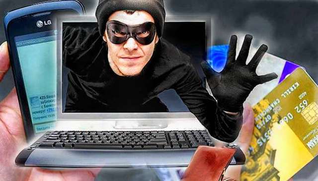 Как интернет-аферисты крадут деньги с банковских карточек украинцев