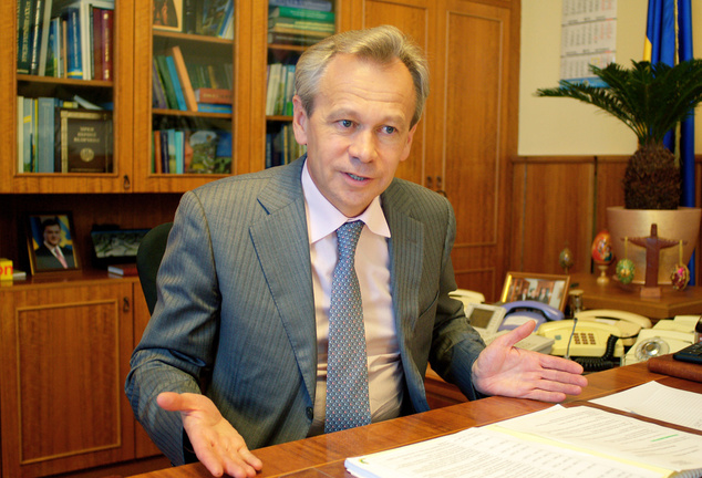 Теперь экс-министр Присяжнюк живет по-европейски, а ворует все так же — по-украински