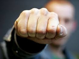 Чиновник Дарницкой РГА побил участника АТО