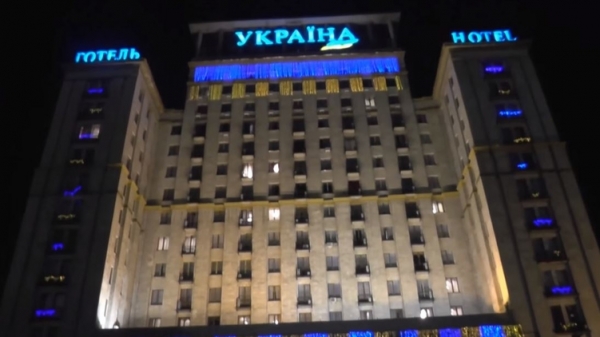 О чем молчит следствие в деле таинственных снайперов в гостинице "Украина"