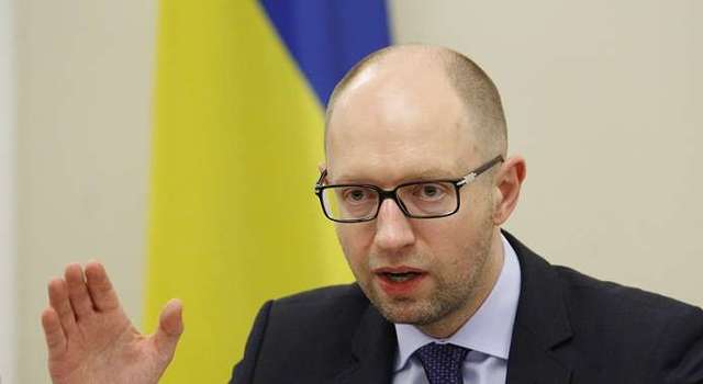 Яценюк заявил, что Киев полностью вышел из под контроля Кремля