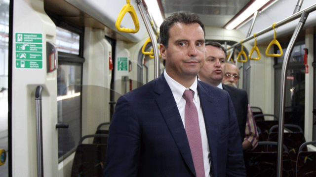 Министр экономики Абромавичус покинул Украину