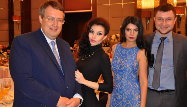 Советник Авакова погулял на свадьбе вместе с лидером харьковских "титушек"