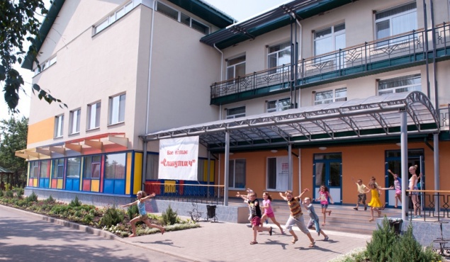 Любовница Януковича должна вернуть государству часть имущества санатория «Славутич»