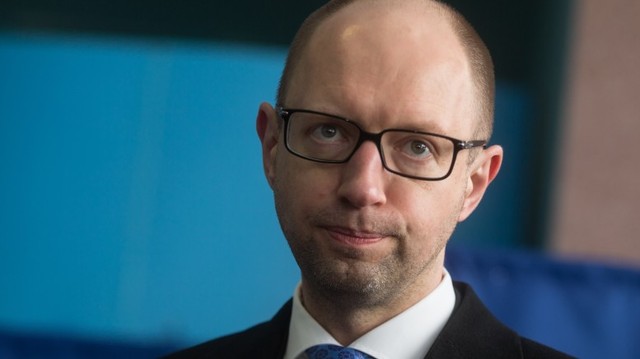 Стало известно кто крышует Яценюка