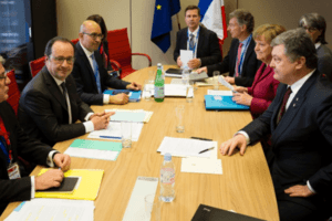 Меркель и Олланд подтвердили санкции ЕС против России