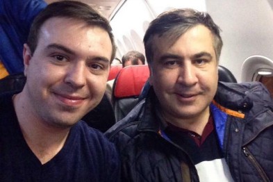 Одесситы встретили Саакашвили в эконом-классе рейса на Стамбул
