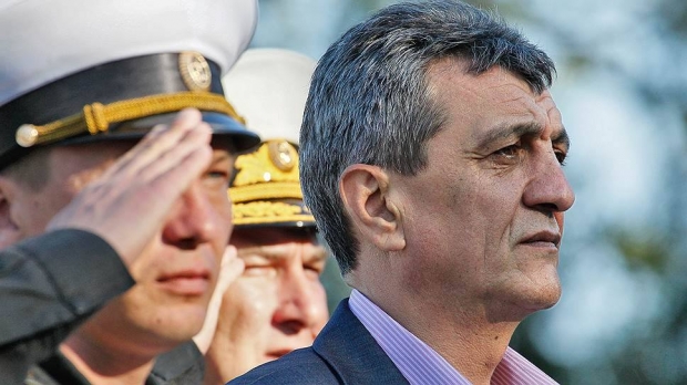 Одіозний губернатор Севастополя запропонував кримським татарам забратися "високо-високо" в гори