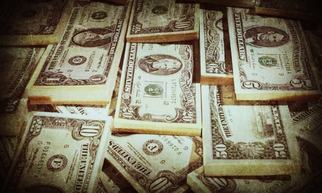 На Львівщині проживають 18 мільйонерів